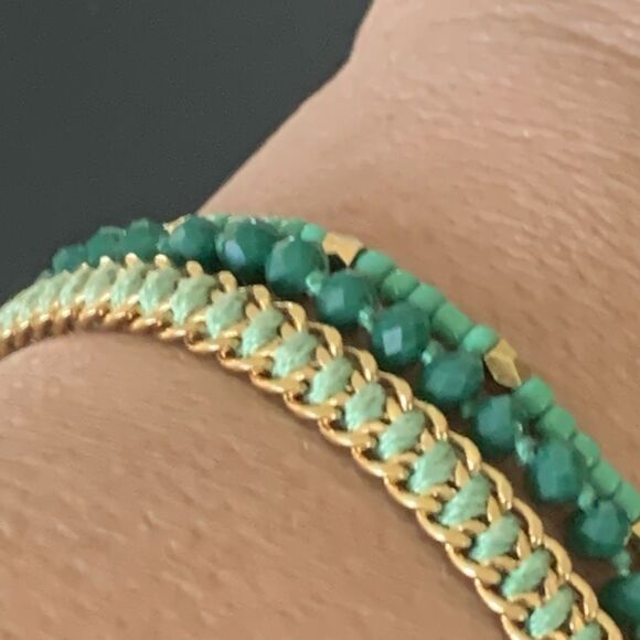 Henri Bendel Multi-strand Bracelet Gold Toggle Faceted Green Beads Signed Charm - Picture 10 of 13